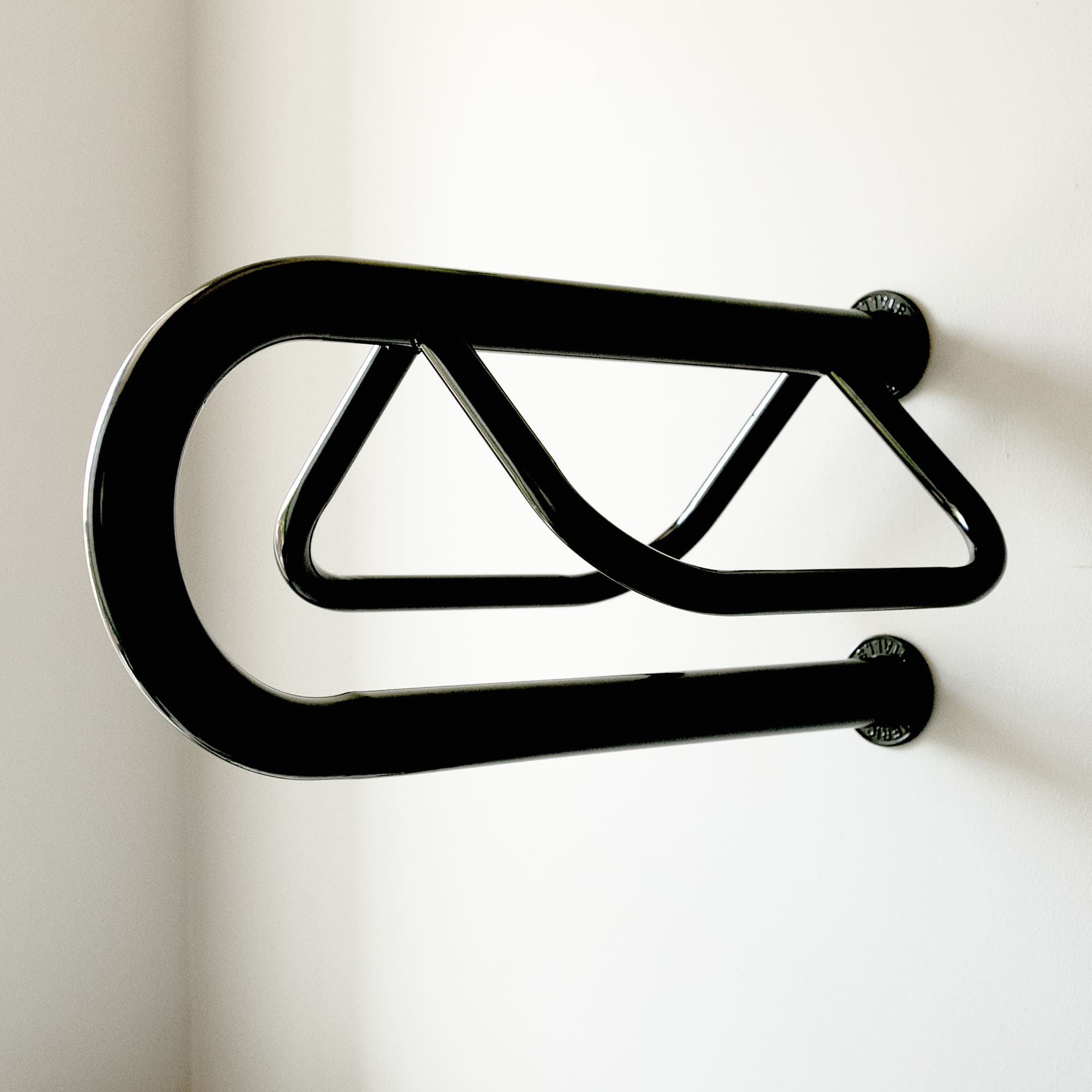 Saddle Rack (Wall-Mounted)