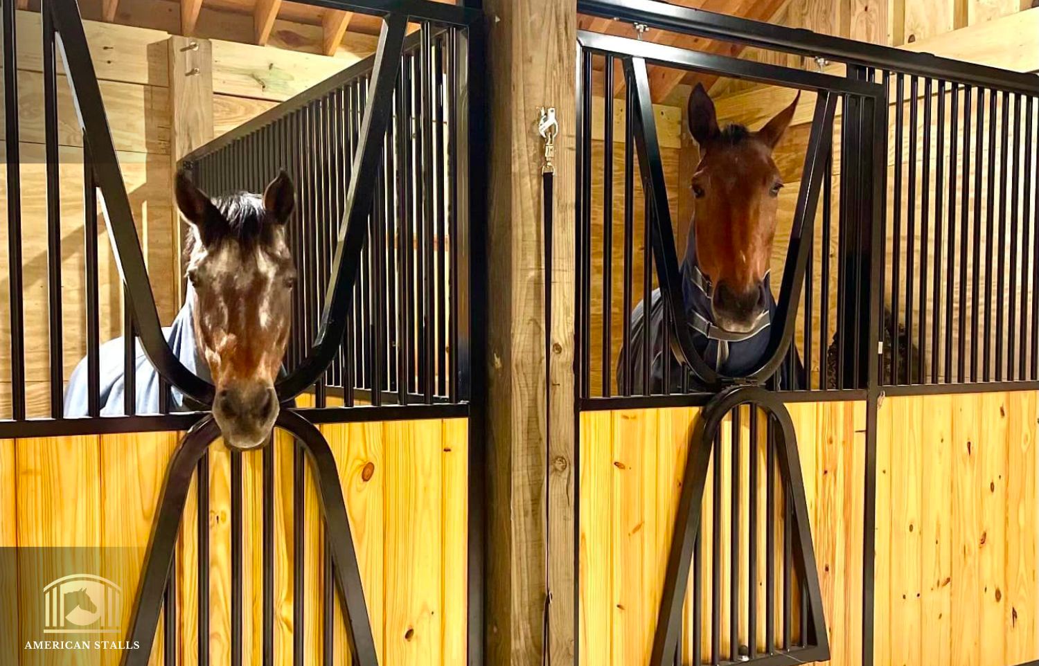 Sliding Horse Stall Fronts - Made in USA | American Stalls