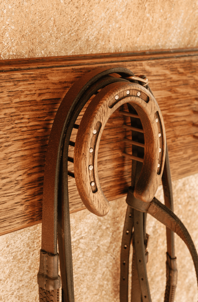 Jefferson Horseshoe Bridle Rack